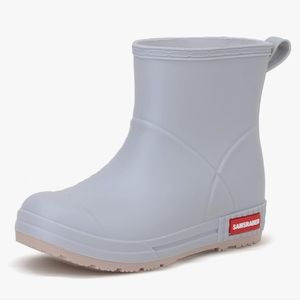 New with tags! Samsraber Womens 10.5 gray waterproof rain garden boots